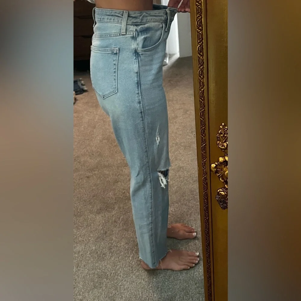 Hollister Distressed Blue Jeans *SIZE 3R* - Picture 5 of 5